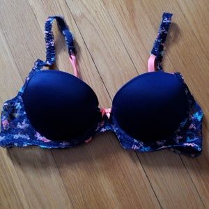 Victoria Secret Push Up Bra